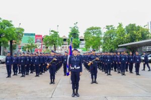 លោកឧត្តមសេនីយ៍ត្រី បុត្រ កំព្រា មេបញ្ជាការរង កងរាជអាវុធហត្ថរាជធានីភ្នំពេញ ទទួលការងារហ្វឹកហ្វឺន បានដឹកនាំក្រុមការងារ ទទួលស្វាគមន៍ក្រុមការងារជំនាញ កងរាជអាវុធហត្ថលើផ្ទៃប្រទេស …