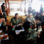 (ជប៉ុន)៖ ពីទីក្រុងតូក្យូ ប្រទេសជប៉ុន ក្នុងពេលបំពេញបេសកកម្មការងារ នៅថ្ងៃទី២៩ ខែឧសភា ឆ្នាំ២០២៥នេះ សម្តេចមហាបវរធិបតី ហ៊ុន ម៉ាណែត នាយករដ្ឋមន្ត្រីនៃកម្ពុជា ផ្ញើសារទៅកាន់ជនរួមជាតិខ្មែរ ចំពោះស្ថានភាពនៃការប៉ះទង្គិចប្រដាប់អាវុធ រវាងកងទ័ពកម្ពុជា និងកងទ័ពថៃនៅព្រំដែន ក្នុងតំបន់មុំបី ខេត្តព្រះវិហារ នាព្រឹកថ្ងៃទី២៨ ខែឧសភា ឆ្នាំ២០២៥។ សម្តេចបវរធិបតីបញ្ជាក់ថា ទោះបីសម្តេចកំពុងតែស្ថិតនៅប្រទេសជប៉ុន និងមានកិច្ចប្រជុំការងារផ្សេងៗជាច្រើនក៏ដោយ ប៉ុន្តែប្រព័ន្ធ និងឋានានុក្រមនៃការដឹកនាំបញ្ជាកម្លាំង ក្នុងករណីធំដូចជាការចល័តទ័ពទៅកាន់ព្រំដែន គឺស្ថិតក្នុងការទទួលខុសត្រូវរបស់សម្តេចក្នុងនាមជានាយករដ្ឋមន្ត្រីដដែល។ សម្តេចបញ្ជាក់ថា សម្តេចតាមស្ថានការណ៍ព្រំដែនជាប់ជាប្រចាំតាមរយៈ រដ្ឋមន្ត្រីក្រសួងការពារជាតិ អគ្គមេបញ្ជាការ និងមេបញ្ជាការកងទ័ពជើងគោក រួមទាំងលទ្ធផលនៃការទាក់ទងគ្នា រវាងរដ្ឋមន្ត្រីក្រសួងការពារជាតិ មេបញ្ជាការកងទ័ពជើងគោកកម្ពុជាជាមួយសមភាគីថៃផងដែរ។ សម្តេចសង្ឃឹមថា ជំនួបរវាងមេបញ្ជាការកងទ័ពជើងគោកកម្ពុជា និងមេបញ្ជាការកងទ័ពជើងគោកថៃនៅល្ងាចថ្ងៃនេះ នឹងទទួលបានលទ្ធផលវិជ្ជមាន ក្នុងការរក្សាស្ថានភាពស្ងប់ស្ងាត់ និងការប្រាស្រ័យទាក់ទងគ្នាល្អរវាងកងទ័ពជួរមុខរបស់យើងទាំងពីរ ដូចដែលបានធ្វើកន្លងមក។ ជាមួយគ្នានេះ សម្តេចអំពាវនាវដល់បងប្អូនជនរួមជាតិ សូមកុំឱ្យមានការព្រួយបារម្ភដោយផ្អែកលើព័ត៌មានមួយចំនួន ដែលបានផ្សព្វផ្សាយដោយមិនមានប្រភពច្បាស់លាស់ និងអំពាវនាវសូម ទប់ស្កាត់កុំឱ្យបញ្ហានេះទៅរីកធំរហូតក្លាយជាជម្លោះជាតិសាសន៍ និងសូមផ្ដល់ការទុកចិត្តចំពោះរាជរដ្ឋាភិបាល ក៏ដូចជាកងទ័ពរបស់យើងក្នុងការស្វែងរកដំណោះស្រាយលើបញ្ហានេះដោយការទទួលខុសត្រូវខ្ពស់។ សម្តេចនាយករដ្ឋមន្ត្រី ហ៊ុន ម៉ាណែត បានបង្ហោះសារ និងរូបថត២សន្លឹកមានខ្លឹមសារទាំងស្រុងដូច្នេះថា «ព័ត៌មានពាក់ព័ន្ធនឹងការប៉ះទង្គិចប្រដាប់អាវុធ រវាងកងទ័ពកម្ពុជា និងកងទ័ពថៃនៅព្រំដែន កាលពីថ្ងៃម្សិលមិញនៅមុំបី ក៏ដូចជាការចល័តកម្លាំងកងទ័ព និងអាវុធុនធ្ងន់មួយចំនួនទៅព្រំដែន ក្នុងខណៈពេលដែលនាយករដ្ឋមន្ត្រីមិននៅក្នុងប្រទេស បានធ្វើឱ្យប្រជាពលរដ្ឋយើងជាច្រើនមានការព្រួយបារម្ភ ជាមួយនឹងភាពស្រពិចស្រពិលអំពីស្ថានភាពនៅព្រំដែន។ តើសង្គ្រាមនឹងផ្ទុះឡើងឬទេ? តើអ្នកណាដឹកនាំគ្រប់គ្រងសភាពការណ៍ ឬបញ្ជាឱ្យមានការចល័តកម្លាំងកងទ័ព នៅពេលដែលនាយករដ្ឋមន្ត្រីកំពុង នៅក្រៅប្រទេស? ខ្ញុំសូមបញ្ជាក់ជូនបងប្អូនជនរួមជាតិដោយខ្លីថា ទោះបីរូបខ្ញុំកំពុងតែស្ថិតនៅប្រទេសជប៉ុន និងមានកិច្ចប្រជុំការងារផ្សេងៗជាច្រើនក៏ដោយ ប្រព័ន្ធ និងឋានានុក្រមនៃការដឹកនាំបញ្ជាកម្លាំង ក្នុងករណីធំបែបនេះ គឺស្ថិតក្នុងការទទួលខុសត្រូវរបស់នាយករដ្ឋមន្ត្រីដដែល។ រាល់ការវិវឌ្ឍនៃសភាពការណ៍ ដែលកើតមាននៅបន្ទាត់ព្រំដែន គឺត្រូវបានរាយការណ៍ ឱ្យខ្ញុំតាមរយៈឯកឧត្តមឧបនាយករដ្ឋមន្ត្រី រដ្ឋមន្ត្រីក្រសួងការពារជាតិ ឯកឧត្តមអគ្គមេបញ្ជាការ និងឯកឧត្តមមេបញ្ជាការកងទ័ពជើងគោក រួមទាំងលទ្ធផលនៃការទាក់ទងគ្នា រវាងរដ្ឋមន្ត្រីក្រសួងការពារជាតិ មេបញ្ជាការកងទ័ពជើងគោកកម្ពុជាជាមួយសមភាគីថៃ ក្នុងគោលដៅទប់ស្កាត់កុំឱ្យការប៉ះទង្គិចគ្នាកាន់តែរីក និងព្យាយាមឱ្យសភាពការណ៍វិលត្រឡប់ ទៅភាពស្ងប់ស្ងាត់ និងទំនាក់ទំនងល្អរវាងកងទ័ពជួរមុខនៃប្រទេសយើងទាំងពីរ។ ជាមួយគ្នានេះ រាល់ការសម្រេចចិត្តសំខាន់ៗ ក៏ត្រូវទទួលបានការឯកភាព ឬទទួលបទបញ្ជាពីរូបខ្ញុំ រួមទាំងការចល័តកម្លាំងកងទ័ព និងអាវុធទៅព្រំដែន។ ខ្ញុំមិនចង់ឃើញមានការប្រយុទ្ធគ្នា រវាងកងទ័ព និងកងទ័ពដែលមិនផ្ដល់ផលចំណេញអ្វីសម្រាប់ប្រទេស និងប្រជាជនយើងទាំងពីរនោះទេ ជាពិសេសកងទ័ពដែលត្រូវប្រយុទ្ធគ្នាផ្ទាល់នៅសមរភូមិមុខ។ ក្នុងន័យនេះ ខ្ញុំសង្ឃឹមថាជំនួបរវាងមេបញ្ជាការកងទ័ពជើងគោកកម្ពុជា និងមេបញ្ជាការកងទ័ពជើងគោកថៃនៅល្ងាចនេះ នឹងទទួលបានលទ្ធផលវិជ្ជមាន ក្នុងការរក្សាស្ថានភាពស្ងប់ស្ងាត់ និងការប្រាស្រ័យទាក់ទងគ្នាល្អរវាងកងទ័ពជួរមុខរបស់យើងទាំងពីរ ដូចដែលបានធ្វើកន្លងមក។ ដូចខ្ញុំធ្លាប់បានលើកក្នុងវេទិកាសាធារណៈកន្លងរួចមកហើយ កម្ពុជាមិនមានបំណងឈ្លានពានប្រទេសណាមួយនោះទេ ហើយយើងចង់ឱ្យការដោះស្រាយបញ្ហាព្រំដែន ប្រព្រឹត្តទៅដោយផ្អែកលើមូលដ្ឋានបច្ចេកទេសនិងច្បាប់អន្តរជាតិ។ ប៉ុន្តែកម្ពុជាក៏រក្សាសិទ្ធិនៅក្នុងប្រើប្រាស់គ្រប់មធ្យោបាយដើម្បីការពារបូរណភាពទឹកដីរបស់ខ្លួន រួមទាំងការប្រើប្រាស់កងកម្លាំងប្រដាប់អាវុធ ក្នុងករណីមានការព្យាយាមឈ្លានពានរំលោភលើបូរណភាពទឹកដីកម្ពុជា តាមរយៈការប្រើប្រាស់កម្លាំងប្រដាប់អាវុធ។ ហេតុដូច្នេះខ្ញុំសូមបងប្អូនប្រជាពលរដ្ឋខ្មែរជ្រាបជាព័ត៌មាន និងសូមកុំឱ្យមានការព្រួយបារម្ភដោយផ្អែកលើព័ត៌មានមួយចំនួនដែលបានផ្សព្វផ្សាយដោយមិនមានប្រភពច្បាស់លាស់។ ខ្ញុំក៏សូមអំពាវនាវឱ្យបងប្អូនប្រជាពលរដ្ឋខ្មែរយើង ទប់ស្កាត់កុំឱ្យបញ្ហានេះទៅរីកធំរហូតក្លាយជាជម្លោះជាតិសាសន៍ និងសូមផ្ដល់ការទុកចិត្តចំពោះរាជរដ្ឋាភិបាល