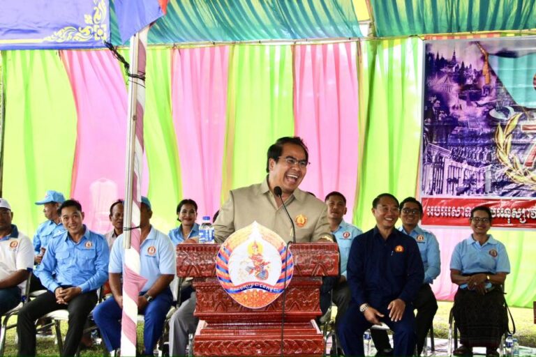 រសៀលថ្ងៃអាទិត្យ ៤កើត ខែអាសាឍ ឆ្នាំម្សាញ់ សប្តស័ក ព.ស.២៥៦៩ ត្រូវនឹងថ្ងៃទី២៩ ខែមិថុនា ឆ្នាំ២០២៥ ឯកឧត្តម សុខ ចាន់ភក្តី សមាជិកគណៈកម្មាធិការកណ្ដាលគណបក្សប្រជាជនកម្ពុជា និងជាប្រធានក្រុមការងារគណបក្សថ្នាក់កណ្តាលចុះមូលដ្ឋានស្រុកចិត្របុរី និង ឯកឧត្តម ទុយ ប៊ុនសេរីរ័ត្នមុនី អភិបាលរងខេត្តនិងជាប្រធានក្រុមការងារគណបក្សថ្នាក់ខេត្តចុះមូលដ្ឋានស្រុក អញ្ជើញជាអធិបតីភាពក្នុងពិធីអបអរសាទរមីទ្ទិញខួបលើកទី៧៤ ថ្ងៃបង្កើតគណបក្សប្រជាជន